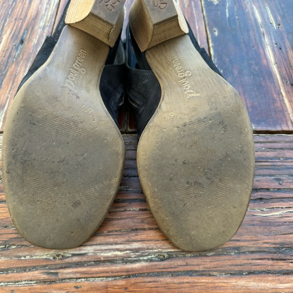 Paul Green Suede Sandal Bootie. Size 9 - Picture 4 of 4